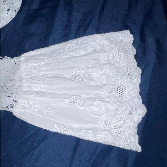 Adiva Floral Lace White Blouse - Picture 4 of 5